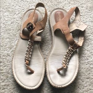 EUC Sperry sandals